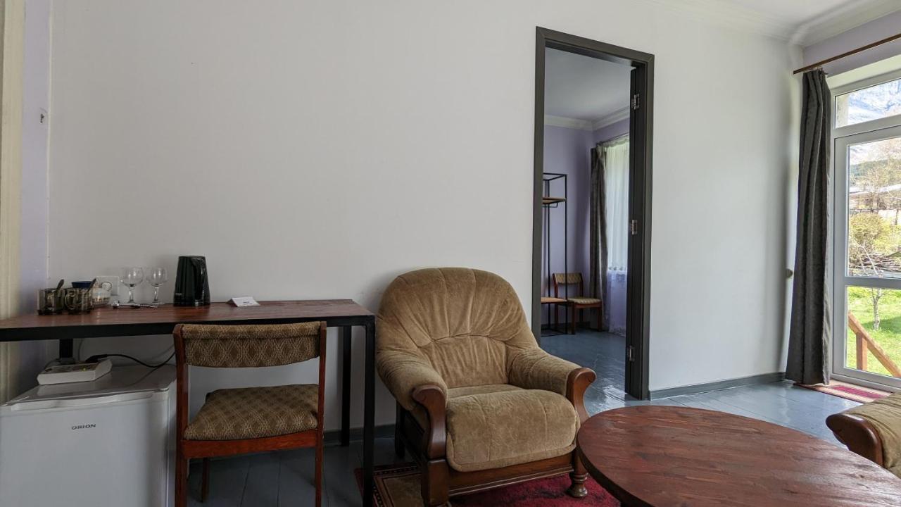 Kazbegi Green Yard Hotel Екстериор снимка