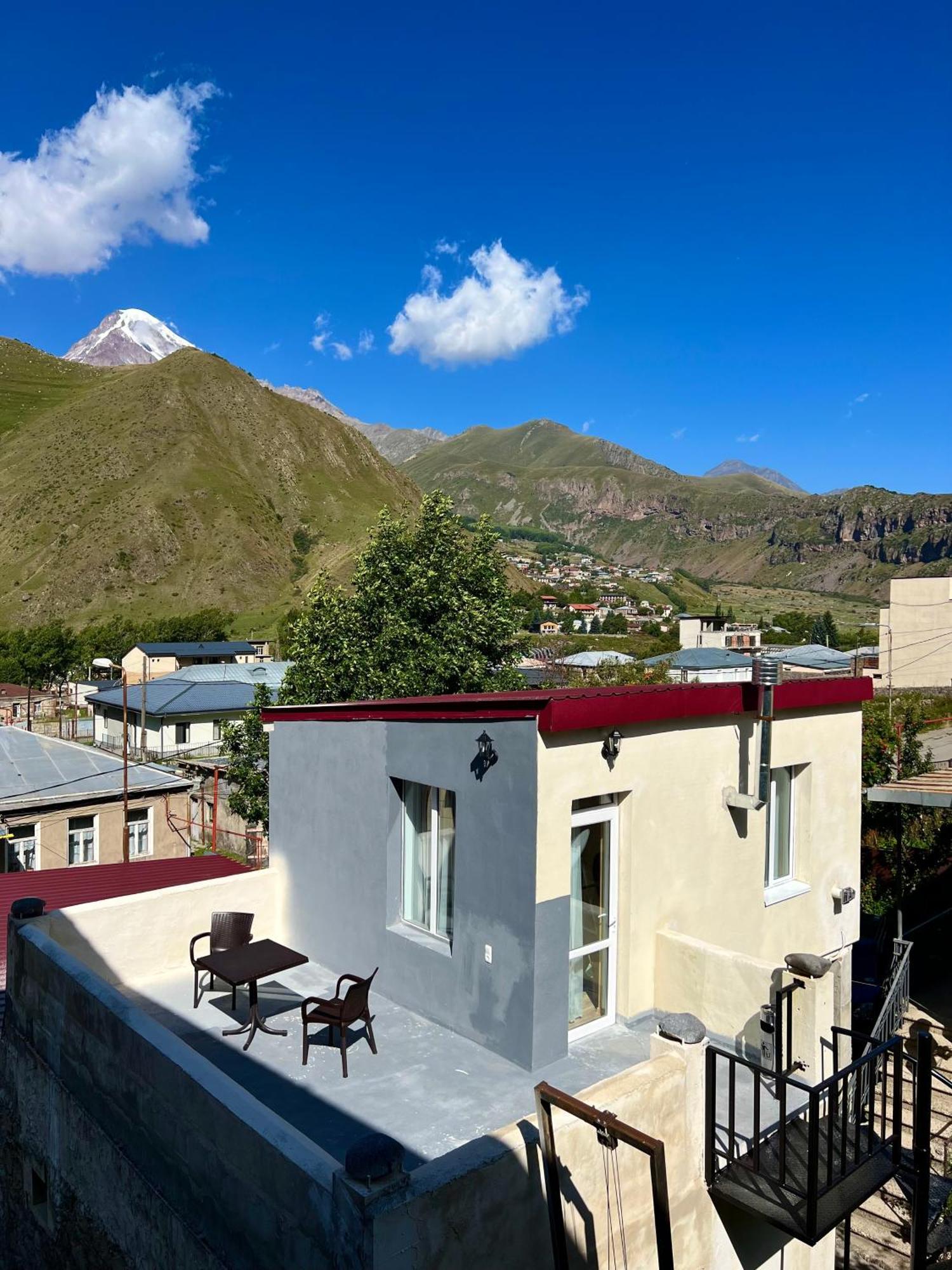Kazbegi Green Yard Екстериор снимка