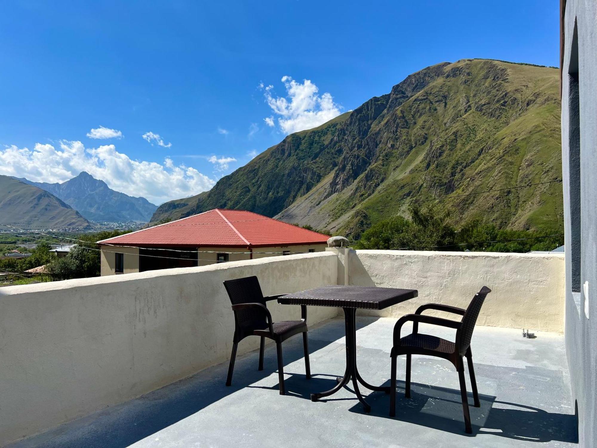 Kazbegi Green Yard Екстериор снимка
